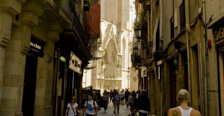 Barcelona: 4-hour Private Guided Walking Tour