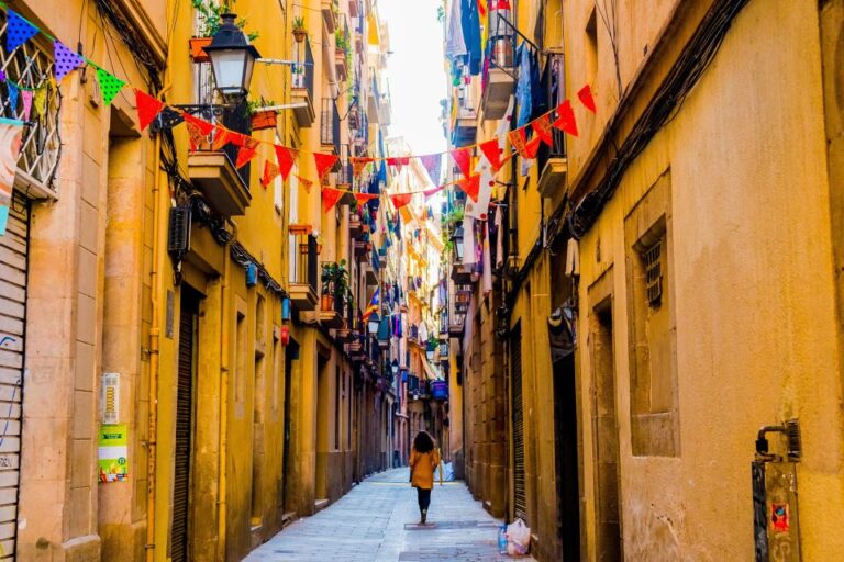 Barcelona: Customizable Guided City Tour Exploring Barcelonas Hidden Gems