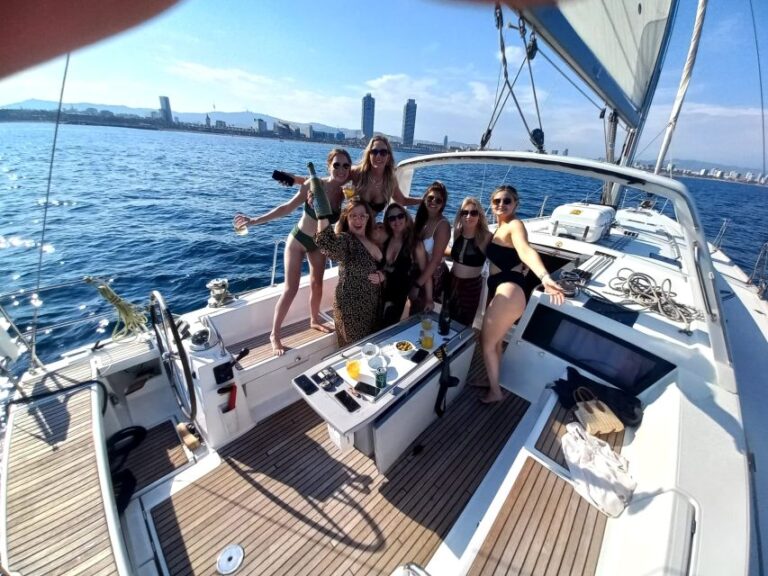 Barcelona: Luxury Private Sunset Yacht Cruise Activity Details