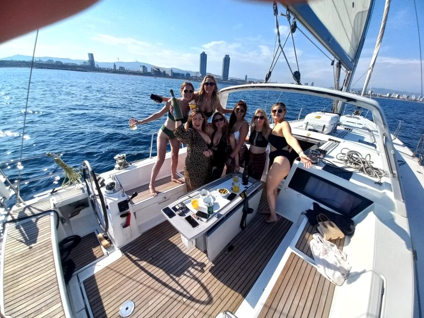 Barcelona: Luxury Private Sunset Yacht Cruise - Activity Details