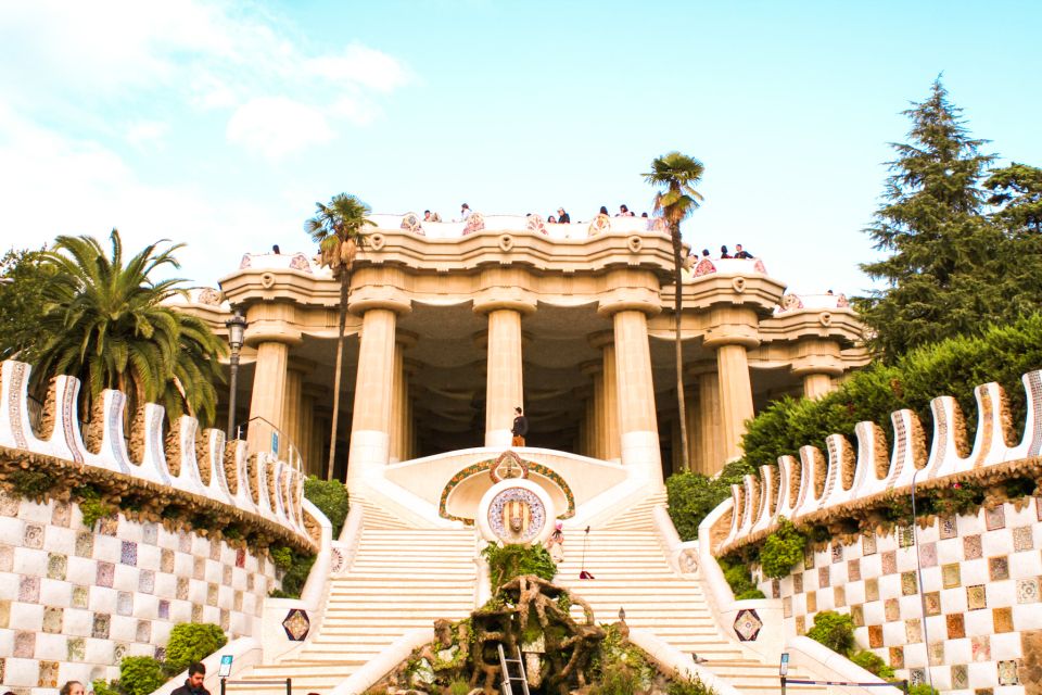 Barcelona: Park Güell & La Sagrada Familia Tickets and Tour - Tour Overview