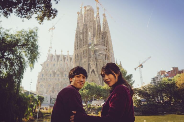 Barcelona: Your Own Private Photoshoot At Sagrada Familia Activity Details