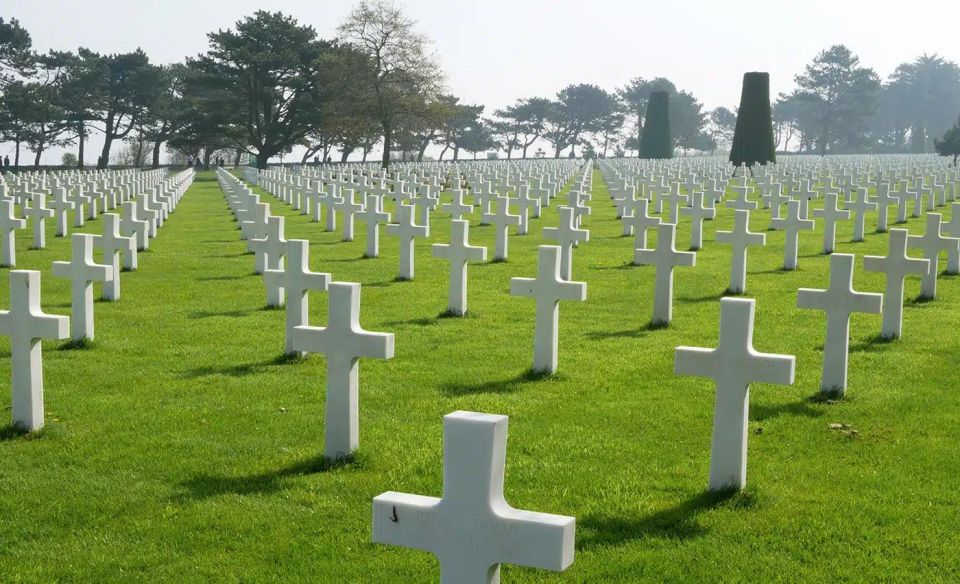 Bayeux: Normandy D-Day Landing Beaches Full-Day Guided Tour - Exploring Omaha Beach