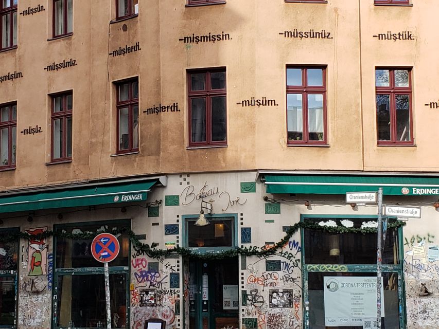 Berlin: Private Tour Through the District of Kreuzberg - Kreuzberg: A Vibrant Neighborhood