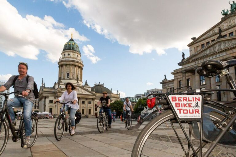 Berlin: Small Group Bike Tour Through City Center Overview