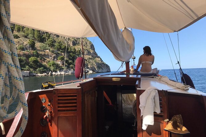 Boat Tour in Mondello Bay in Sicily