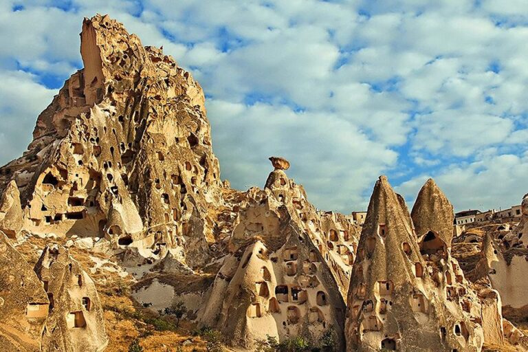 Cappadocia: Red Tour With Lunch
