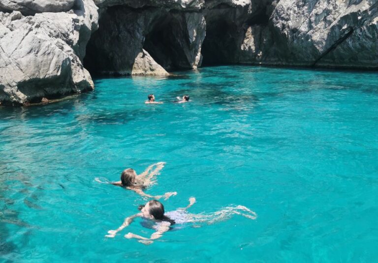 Capri Private Excursion By Boat From Sorrento Capri Positano Discover The Captivating Coastline