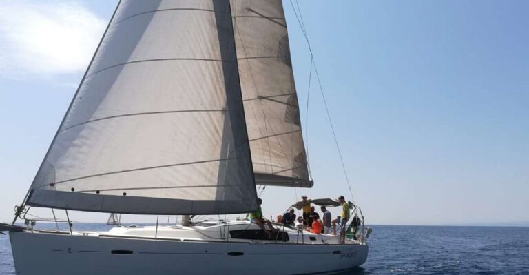 Catania: Coastline Sailing Trip 6hr With Aperitif and Lunch