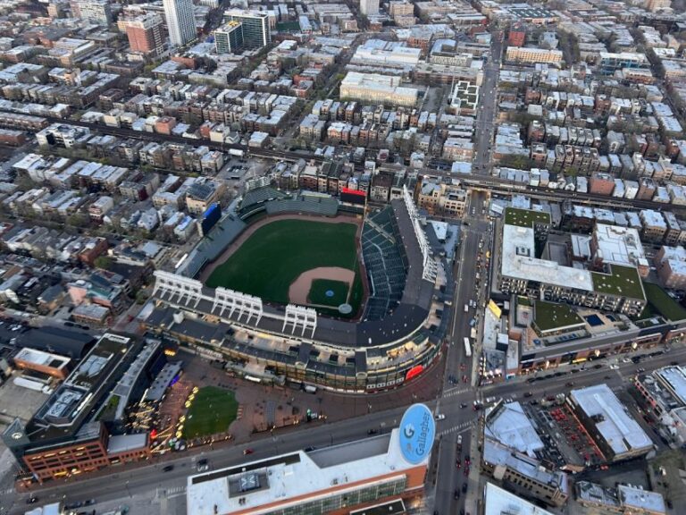 Chicago: Private Helicopter Tour Of Chicago Skyline Skyline Marvel