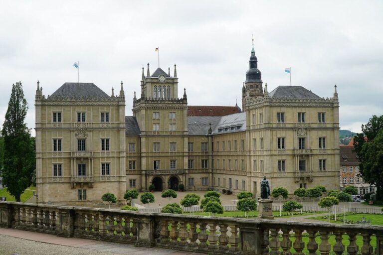 Coburg: Private Guided Walking Tour Coburgs Historical Roots