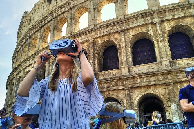 Colosseum Virtual Reality Experience Outside With Audioguide - Overview of the Experience