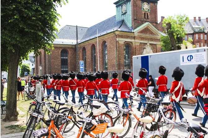 Copenhagen 1.5-hour City Highlights Bike Tour