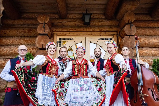 Cottage Style Evening With Folk Show And Traditional Feast From Krakow Meal Details