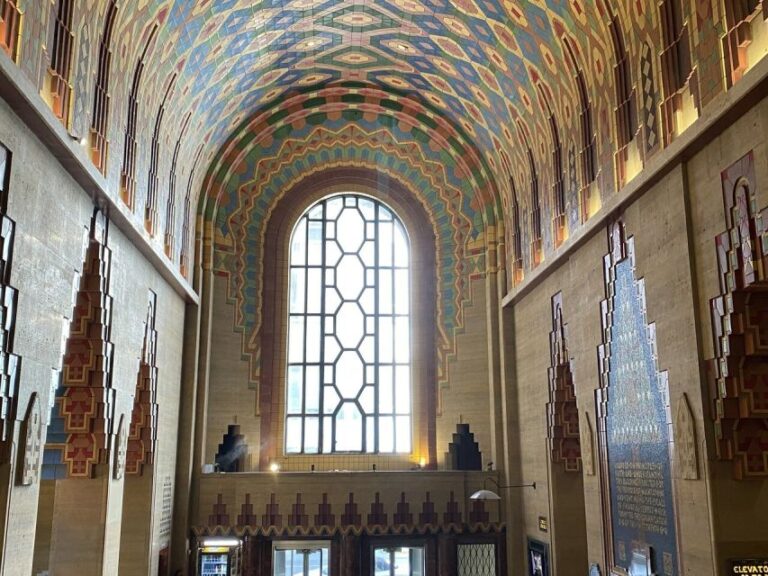 Detroit: Architectural Beauty And Hidden Gems Walking Tour Tour Overview