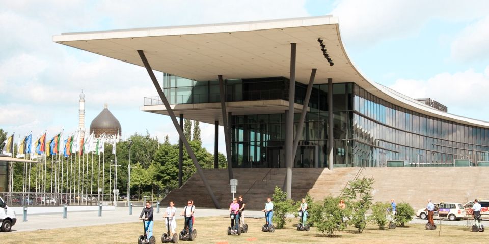 Dresden: Segway Tour Along the Elbe and Old Town - Tour Duration and Availability