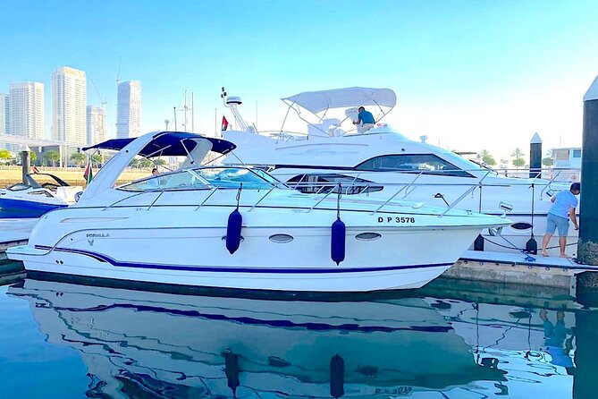 Dubai: Private Yacht Cruise On A 34 Ft Yacht Inclusions