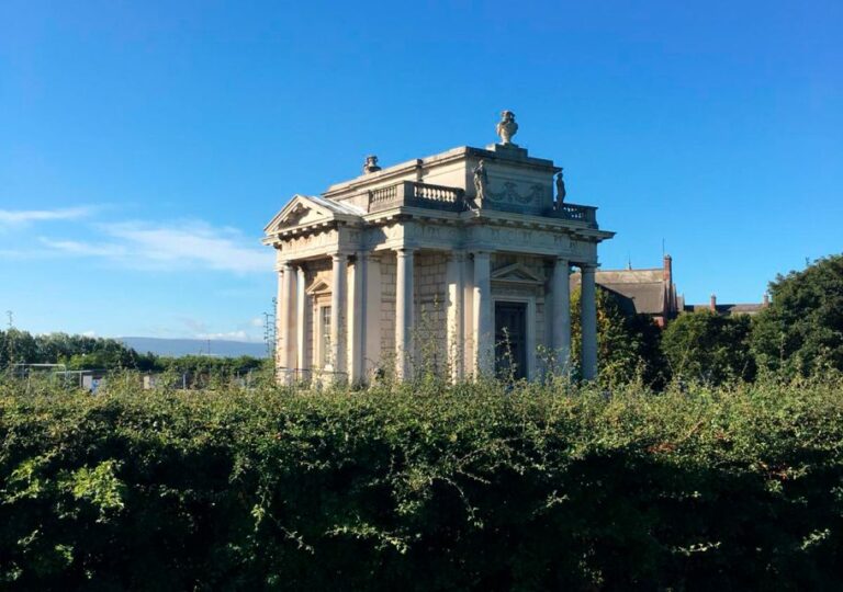 Dublin: Full Day Howth And Malahide Castle Tour Tour Overview And Details