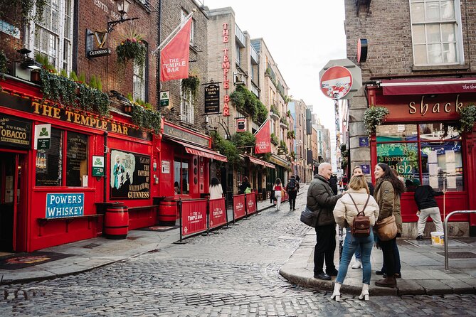 Dublin In A Day: Book Of Kells, Guinness, Distillery & Castle Highlights