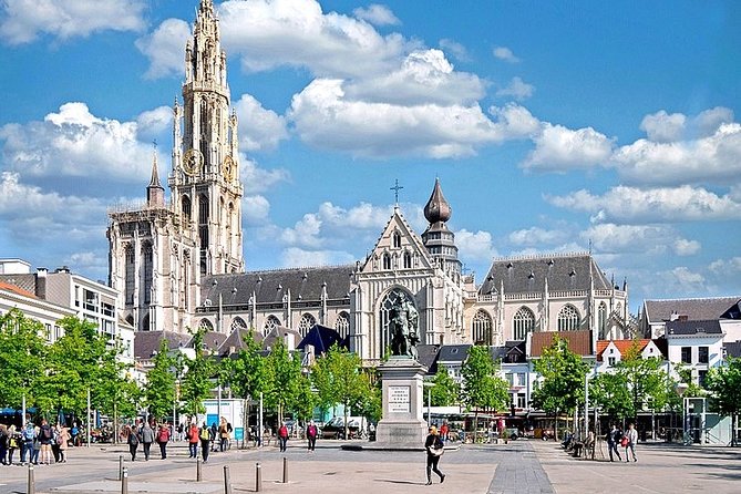 E-Scavenger Hunt Antwerp: Explore the City at Your Own Pace