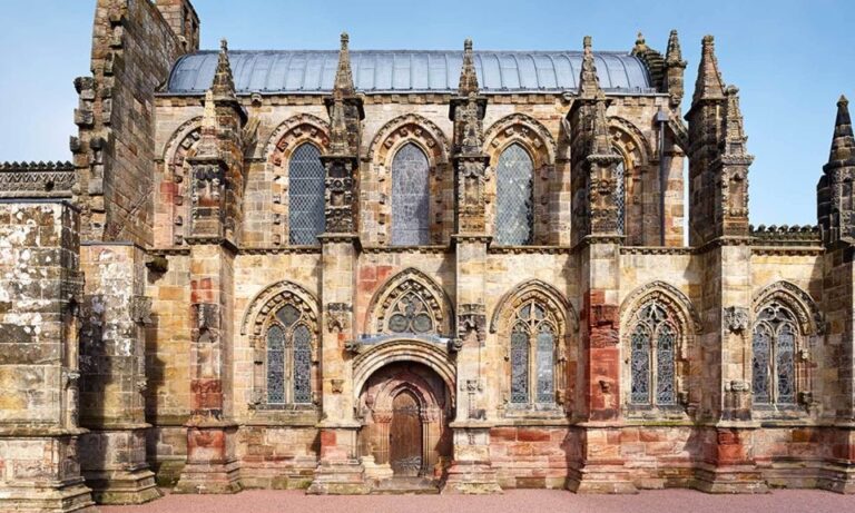 Edinburgh: Rosslyn Chapel And Hadrian's Wall Tour In English Tour Overview