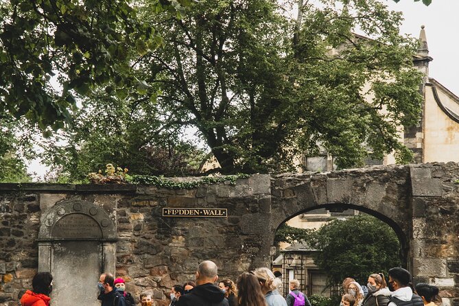 Edinburgh's Loathsome Lawbreakers: A True Crime Walking Tour - Tales of Unfortunate Residents