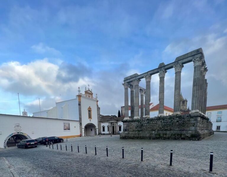 Évora Private Walking Tour Tour Overview