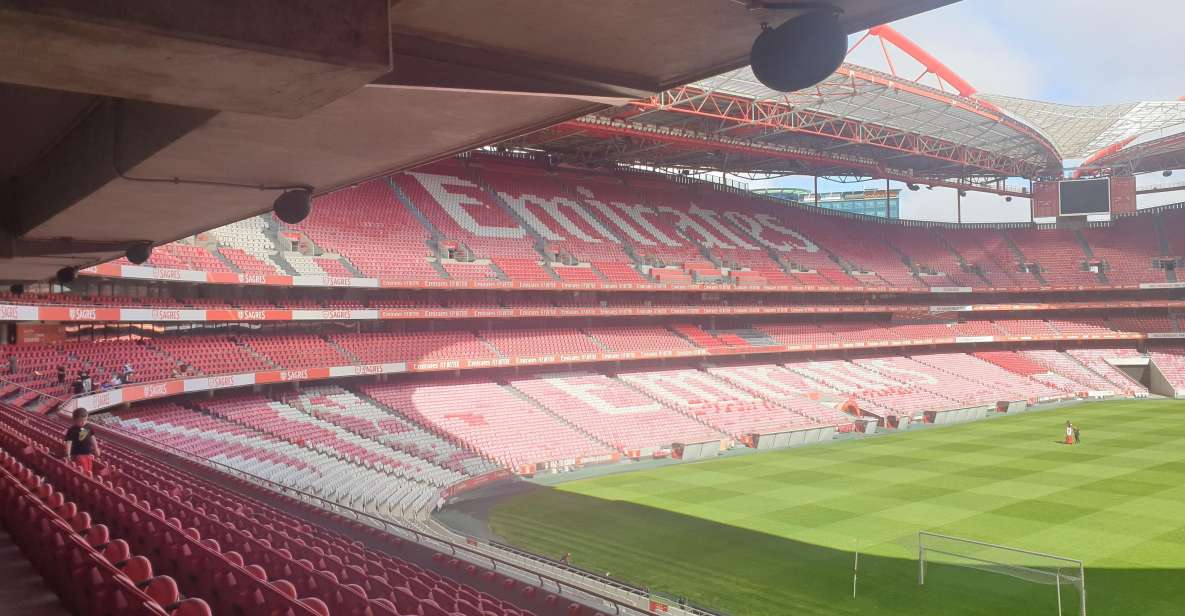 FOOTBALL LOVERS FULL DAY TOUR AT LISBON - Tour Details