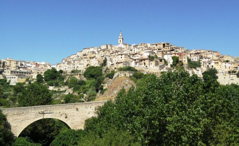 From Alicante: Bocairent and Covetes Dels Moros Day Trip