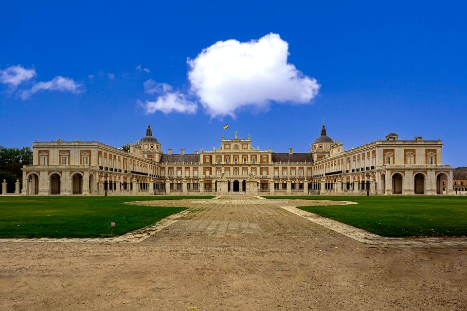 From Madrid: Aranjuez Private Tour With Royal Palace Entry - Discover Aranjuezs Cultural Landscape