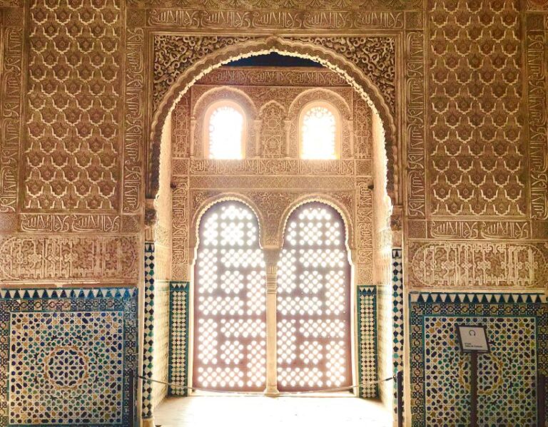 From Motril: Full Day Private Tour Of Alhambra Tour Highlights