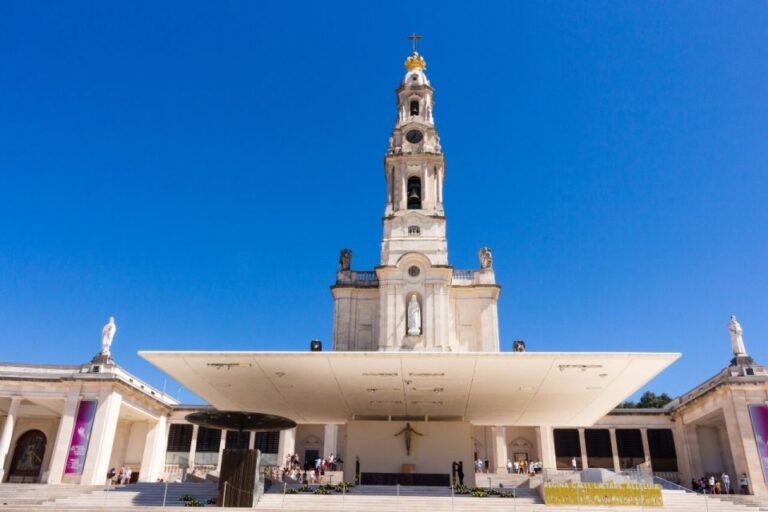 From Porto: Fatima and Miracle of Santarem Private Day Tour