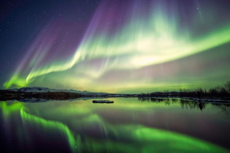 From Reykjavik: Northern Lights Minibus Tour Tour Details