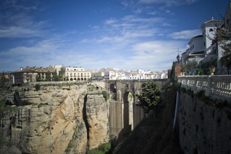 From Seville: Full Day Private Tour To Ronda Tour Details