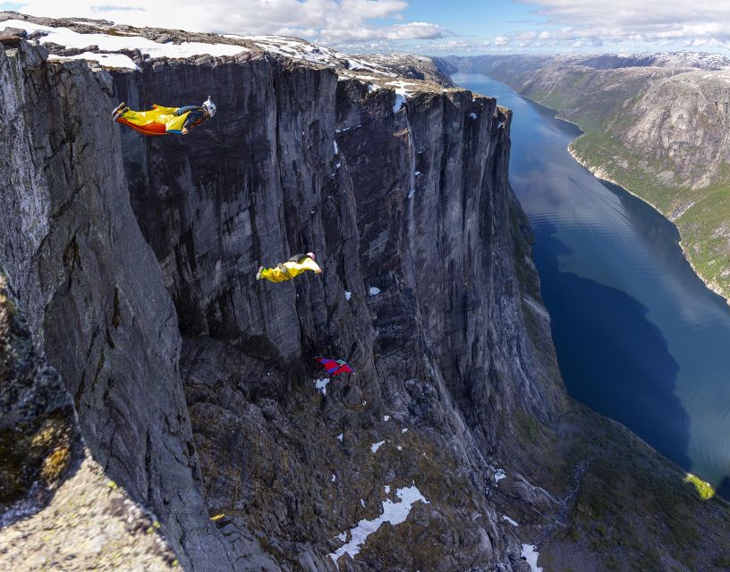 From Stavanger: Off-Season Guided Hike to Kjerag - Activity Overview