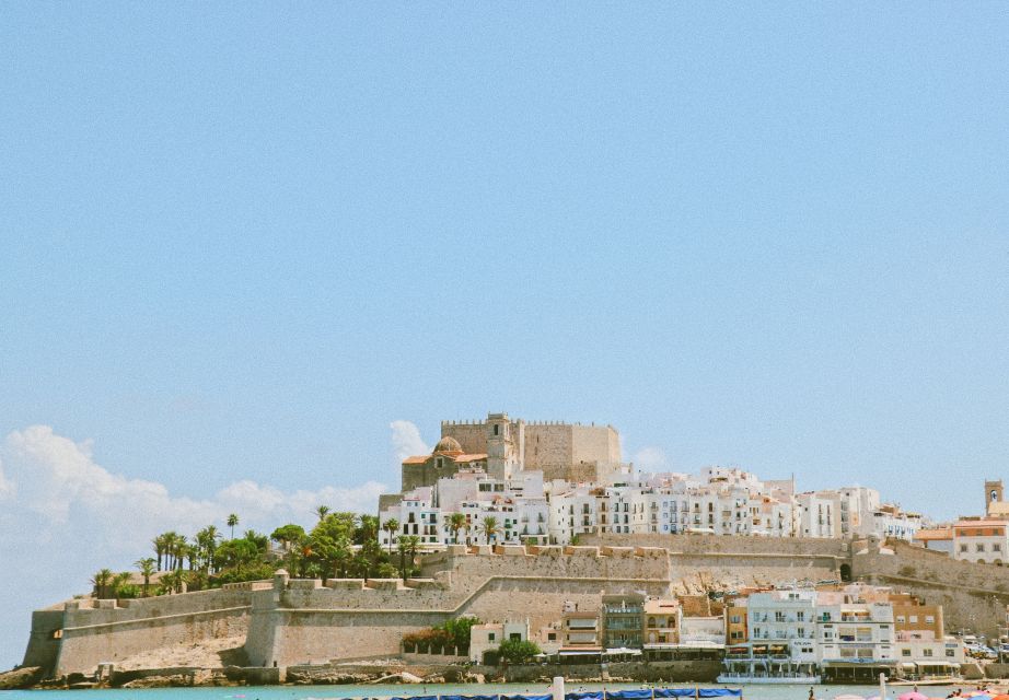 From Valencia: Peñíscola Private Walking Tour - Exploring Peniscolas Captivating Coastline