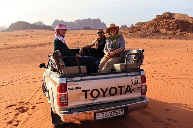Full Day 4×4 Classic Desert Tour With Overnight in Private Tent