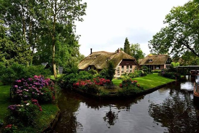 Giethoorn And Zaanse Schans Trip From Amsterdam With Small Boat Zaanse Schans Highlights