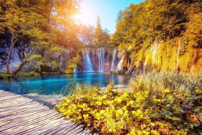 Guided Transfer From Zagreb to Split With Plitvice Lakes Stop - Overview of the Tour