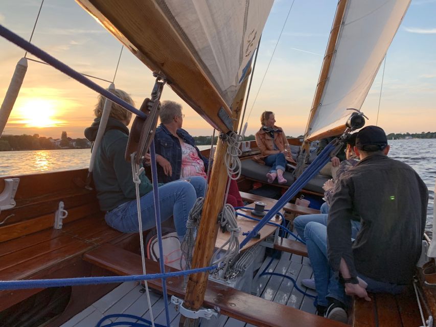 Hamburg: Alster River Sailboat Cruise With Sundowner