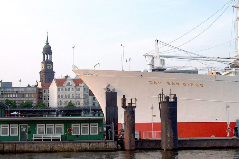 Hamburg: Traditional Harbor Tour With Commentary Tour Details