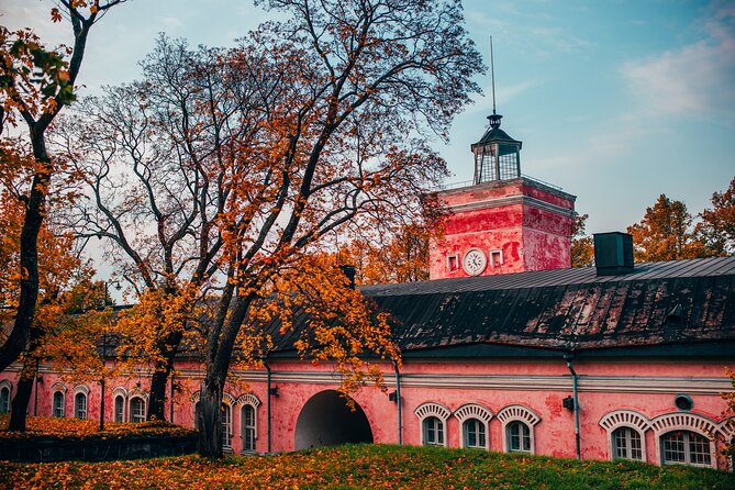 Helsinki Walking Tour With A City Planner Tour Overview