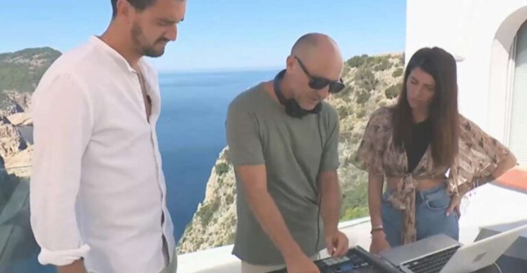 Ibiza Dj Lesson, Sunset And Party At Cafe Del Mar Activity Details