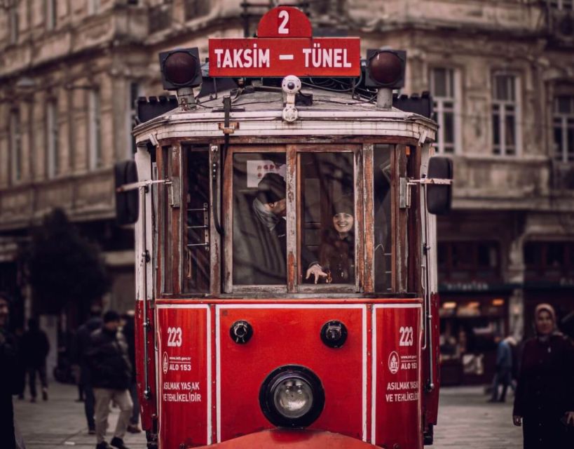 Istanbul Time Travel Tour (Private & All-Inclusive) - Exploring Dolmabahce Palace