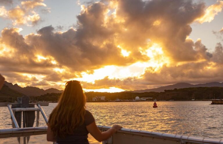 Kauai: Catamaran Sunset Cruise Tour Overview