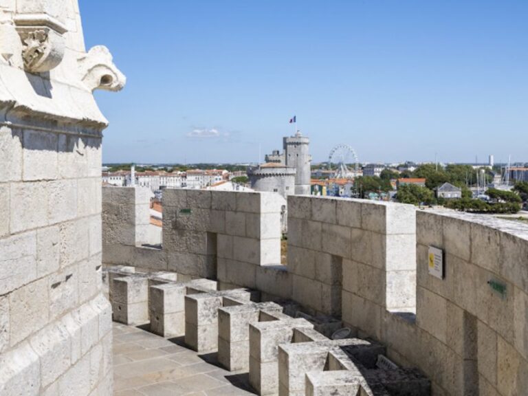 La Rochelle: Entry Ticket To The 3 Towers Overview Of The Three Towers