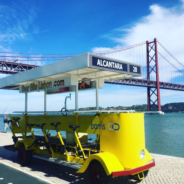 Lisbon: 1-Hour Beer or Sangria Bike Sightseeing Tour - Tour Overview