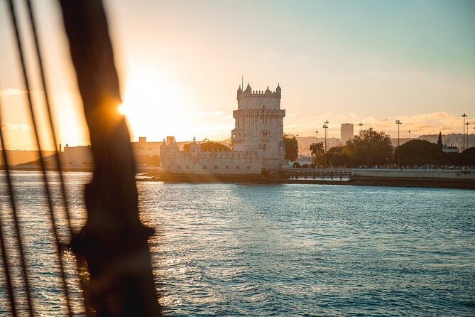 Lisbon Boat Party / Amazing Sunset Sailing Tour - Inclusions