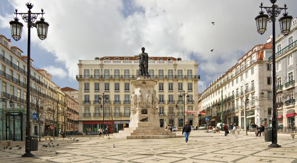 Lisbon: Chiado, Bairro Alto, and Principe Real Tuk Tuk Tour - Tuk Tuk Tour Overview