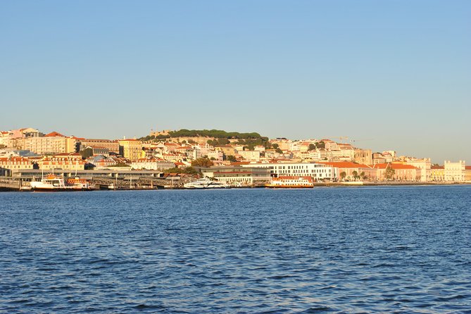 Lisbon Old Town Sailng Cruise With a Drink- 2h Small Group Tour - Tour Overview